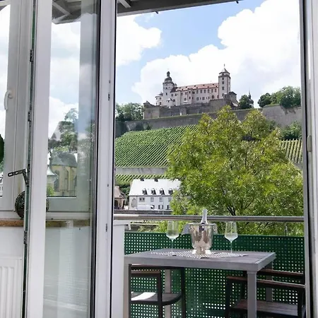 Panorama Mit Festungsblick * Wurzburg